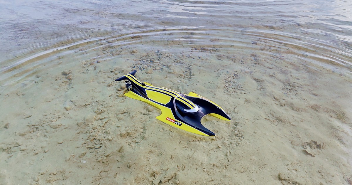 Ferngesteuerte Boote RCSpeedboote bis 60 km/h ab 40 Euro TechStage