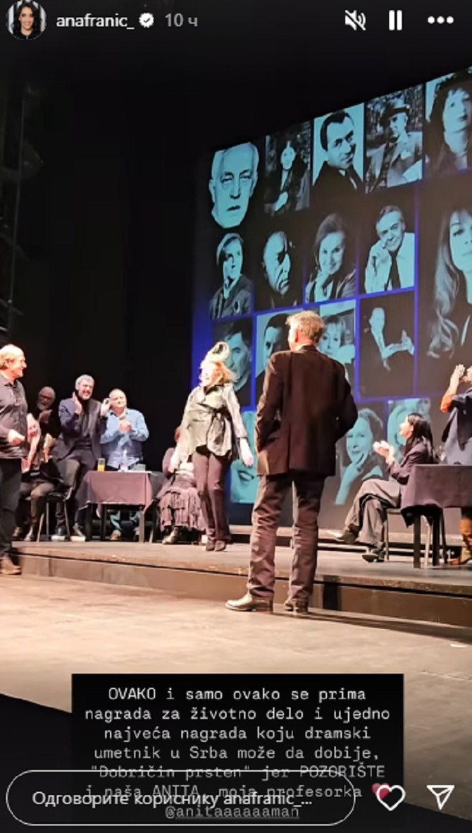 Anita Mančić na sceni Jugoslovenskog dranmskog pozorišta