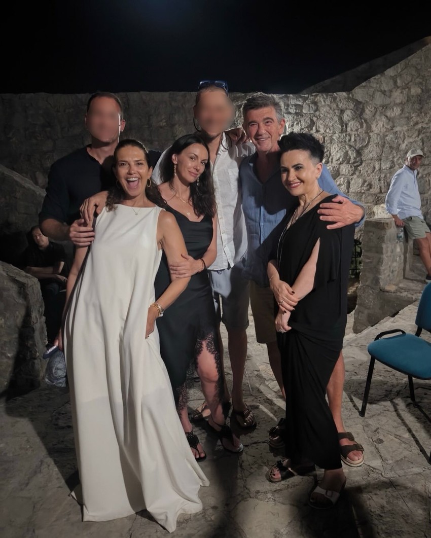 Sloboda Mićalović, Amira Medunjanin, Nataša Ninković 