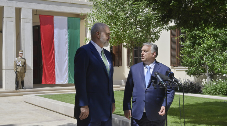 Edi Rama albán miniszterelnök és Orbán Viktor közös sajtótájékoztatója. Fotó: MTI/Koszticsák Szilárd 