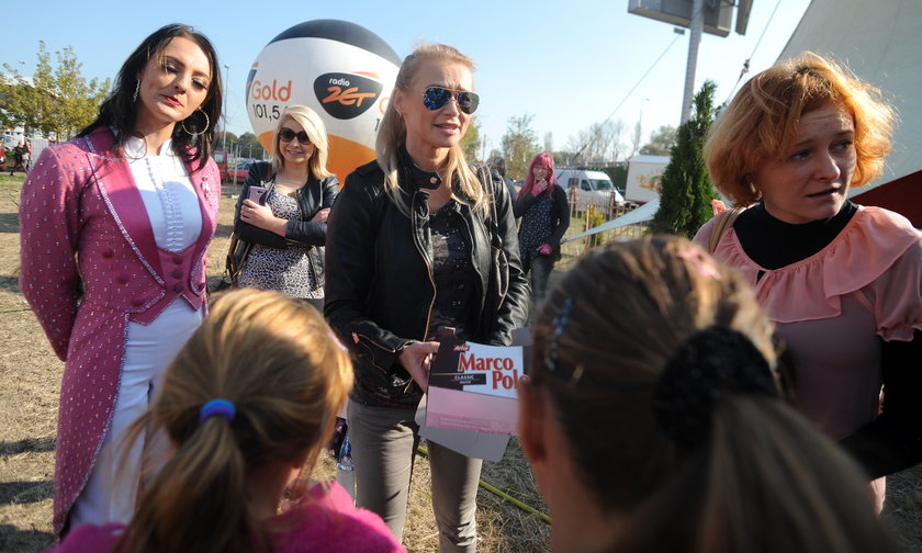 Ewa Pacuła, Joanna Glenn i ich podopieczni w Cyrku Zalewski