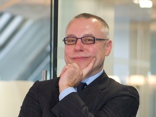 Zdenek Bakala: Unikałbym inwestowania w złoto