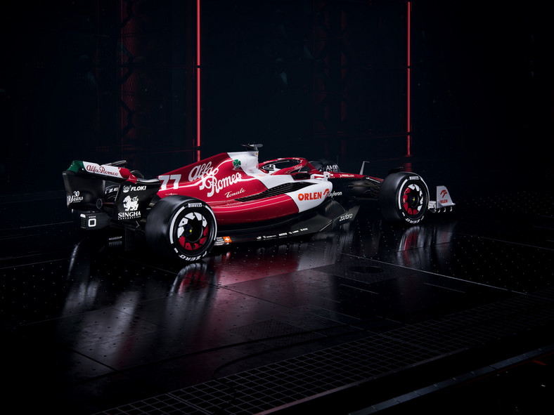 AlfaRomeoF1teamORLEN-C42(20)