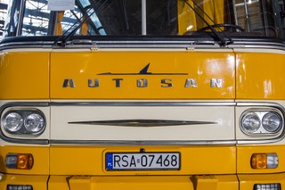 Autosan znów zatrudnia. Prezentuje autobus na gaz