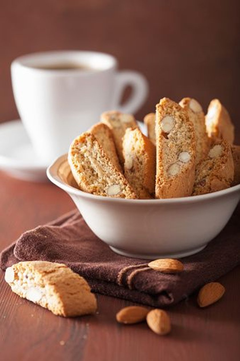 Cantuccini — włoskie ciasteczka migdałowe