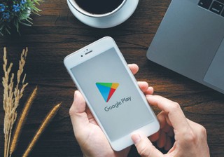 Połowa aplikacji na Androida przekazuje nasze dane innym firmom. Najczęściej robią to bezpłatne programy