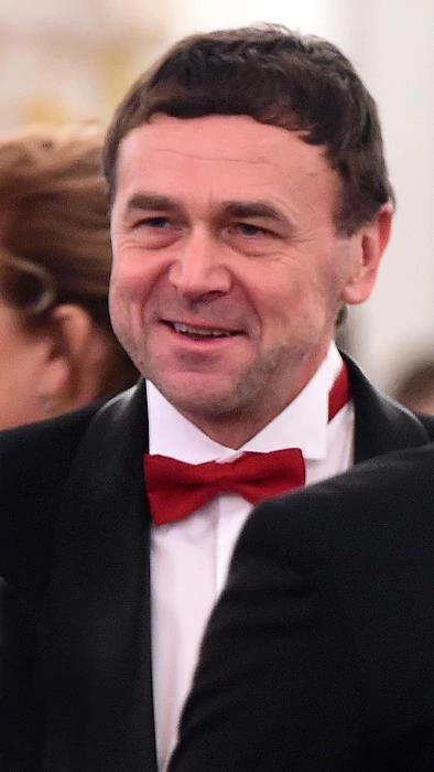 Pavel Tykač, 1,3 mld dol.