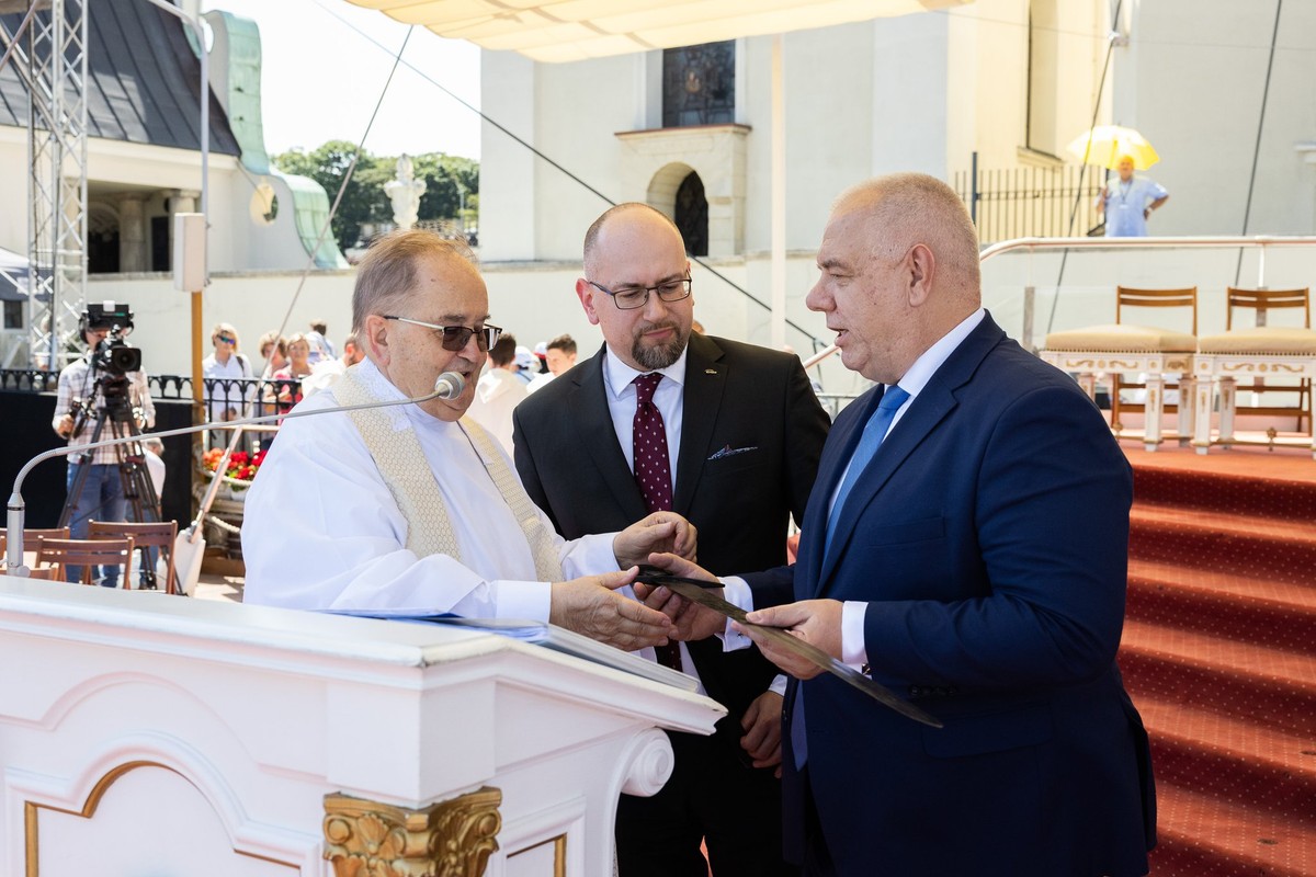 Jacek Sasin, Paweł Majewski, Tadeusz Rydzyk
