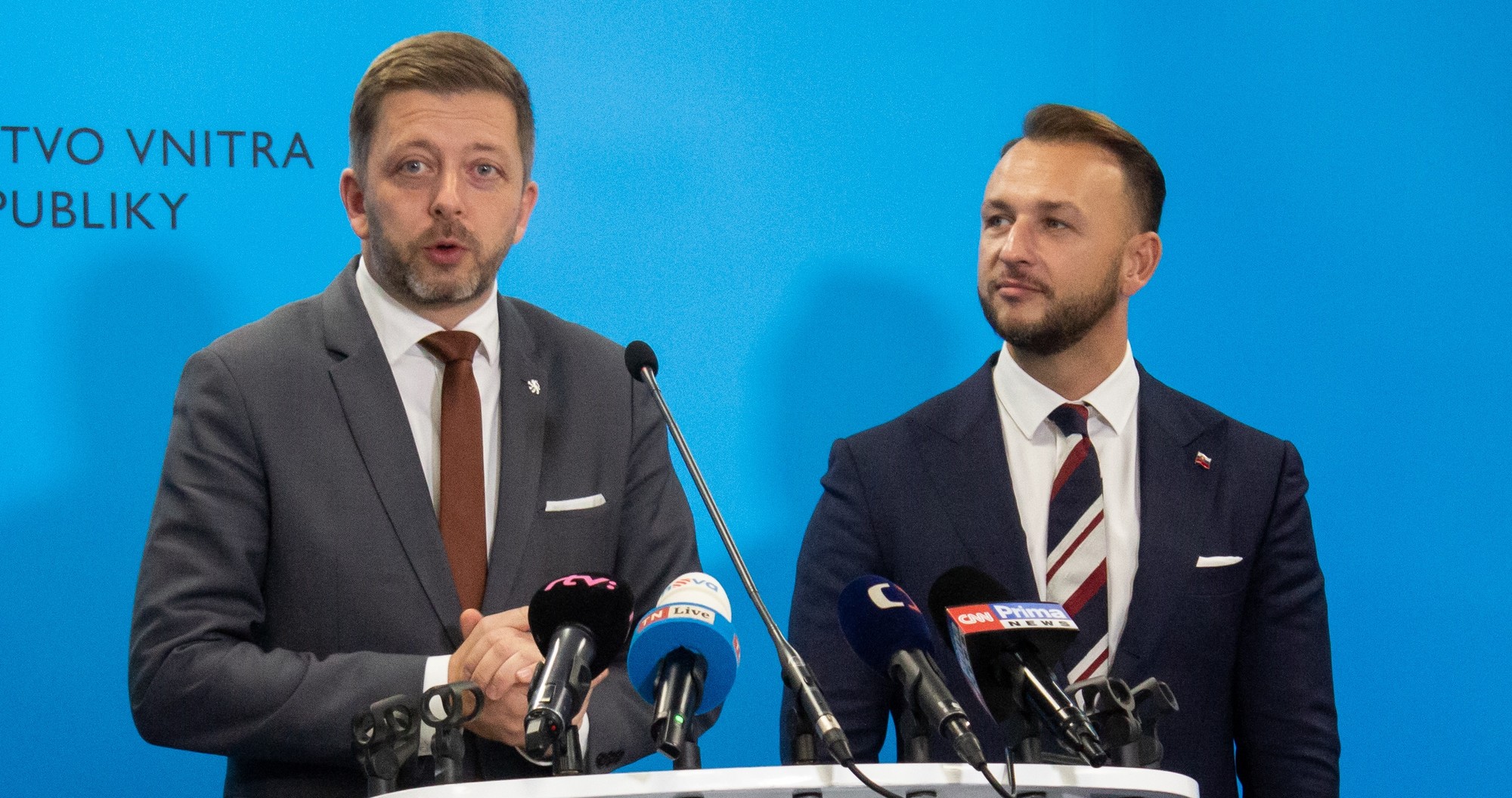 Český minister vnútra Vít Rakušan a slovenský minister vnútra Matúš Šutaj Eštok.