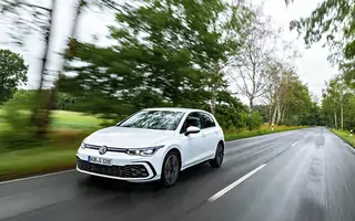 Volkswagen Golf GTE – jak GTI, tylko hybrydowo 