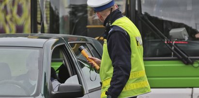 Sędzia z Wrocławia pijany prowadził auto. Musieli zatrzymać go siłą