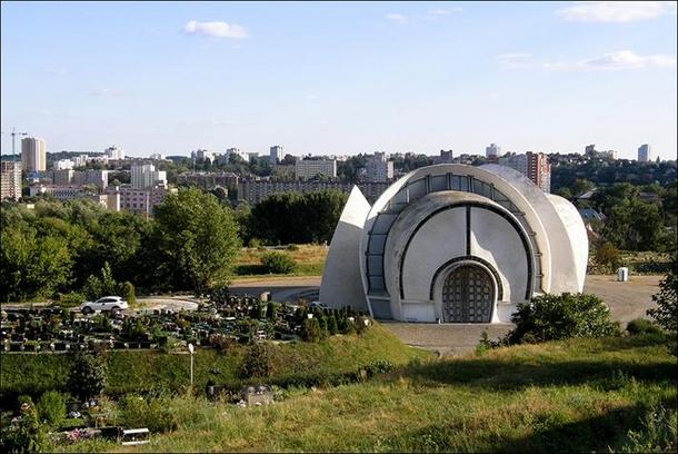 5. Krematorium w Kijowie na Ukrainie
