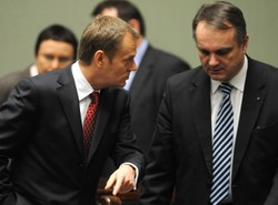 Premier Tusk upomina PSL