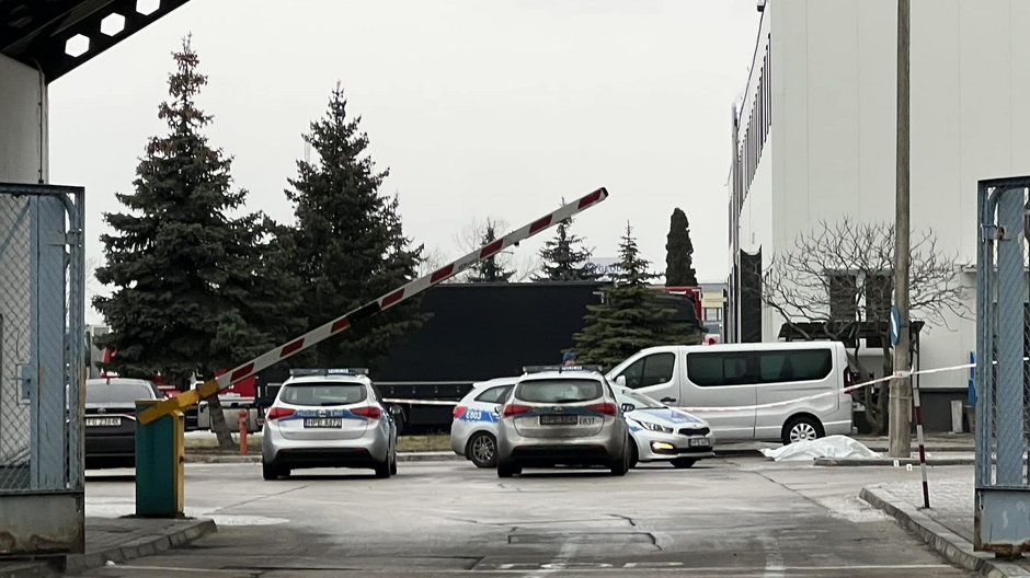 Służby na miejscu zdarzenia przy ul. Transportowej w Słubicach  NaszeSłubice.pl