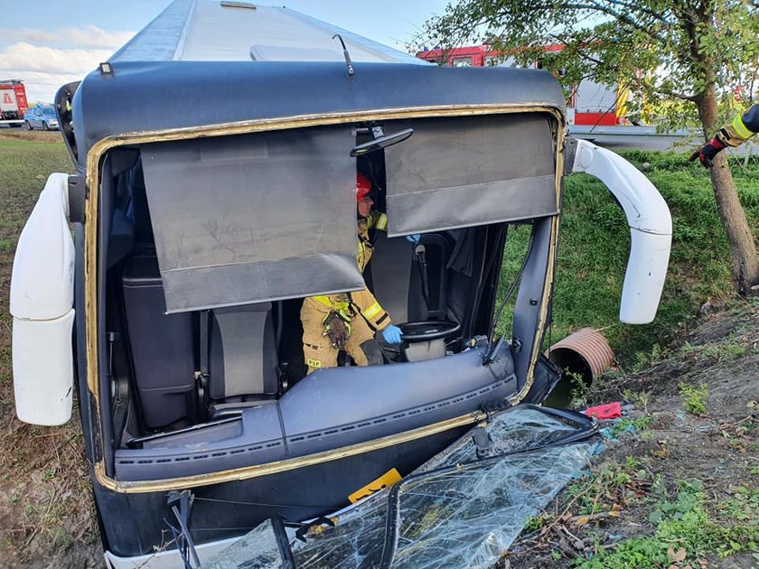 Kujawsko-pomorskie. Wypadek autobusu. 31 dzieci trafiło do szpitali