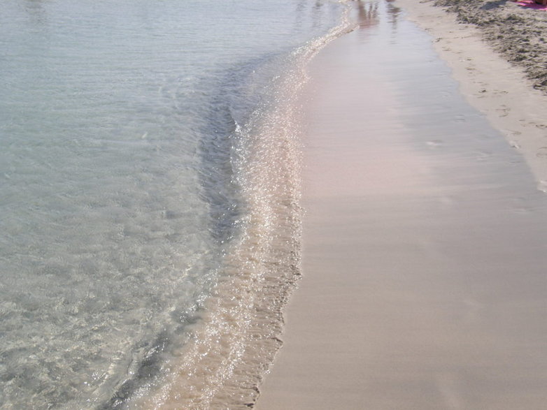 Plaża Elafonisi i jej różowy piaseczek
