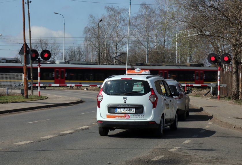 Remont przejazdu kolejowego na Wróblewskiego