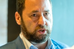 Kontrowersyjny wpis na Twitterze pogrążył Hartmana? "Nie będzie kandydował z list Lewicy"