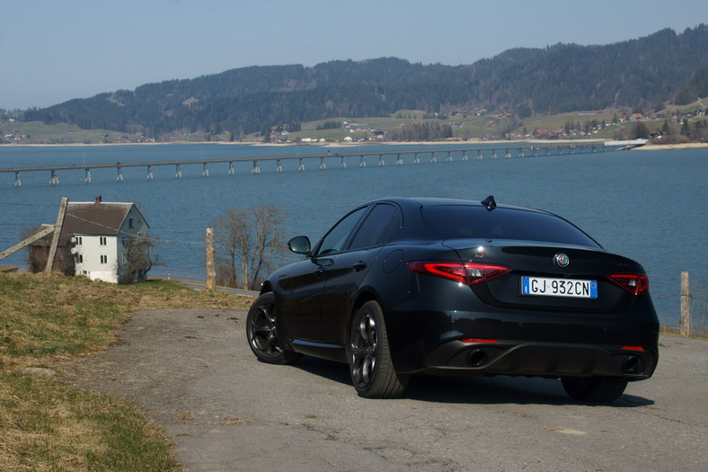 Alfa Romeo Giulia Estrema