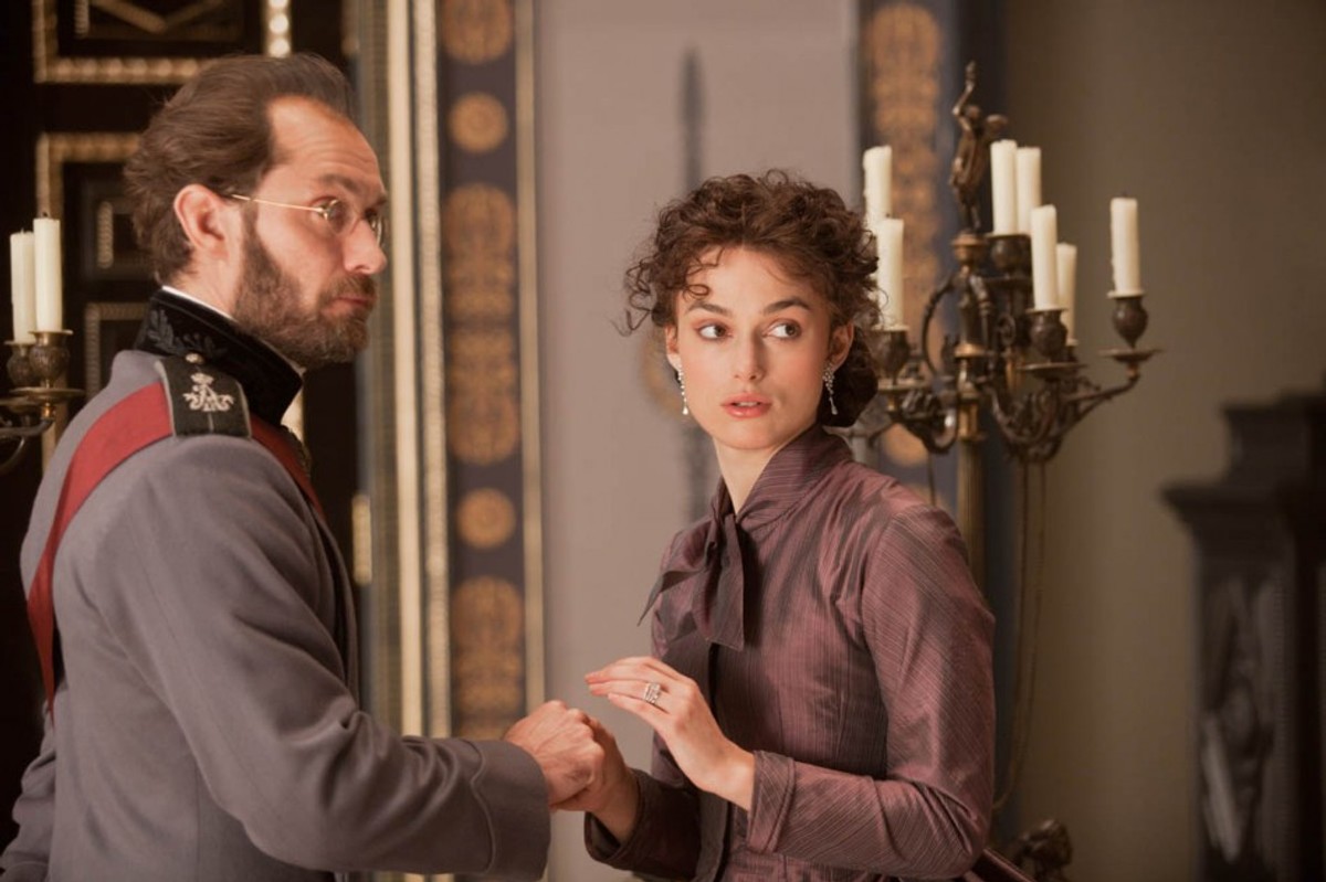 Jude Law i Keira Knightley w filmie "Anna Karenina"