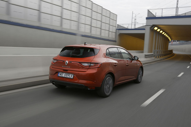 Renault Megane Energy TCe 130 więcej gadżetów niż