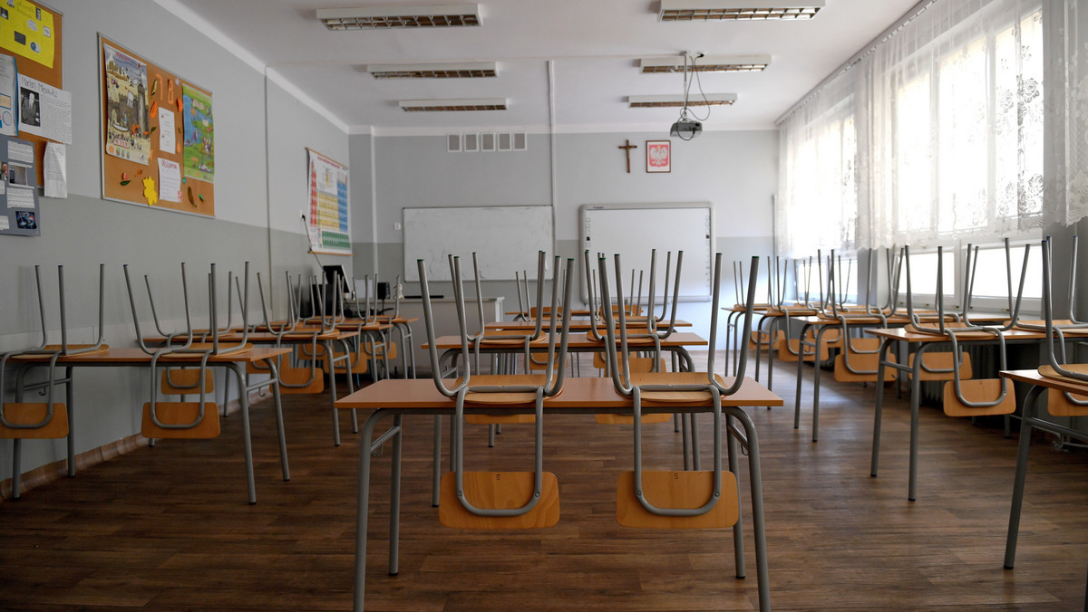 Strajk nauczycieli. Wrocław: egzaminy językowe w jednej ze szkół zagrożone