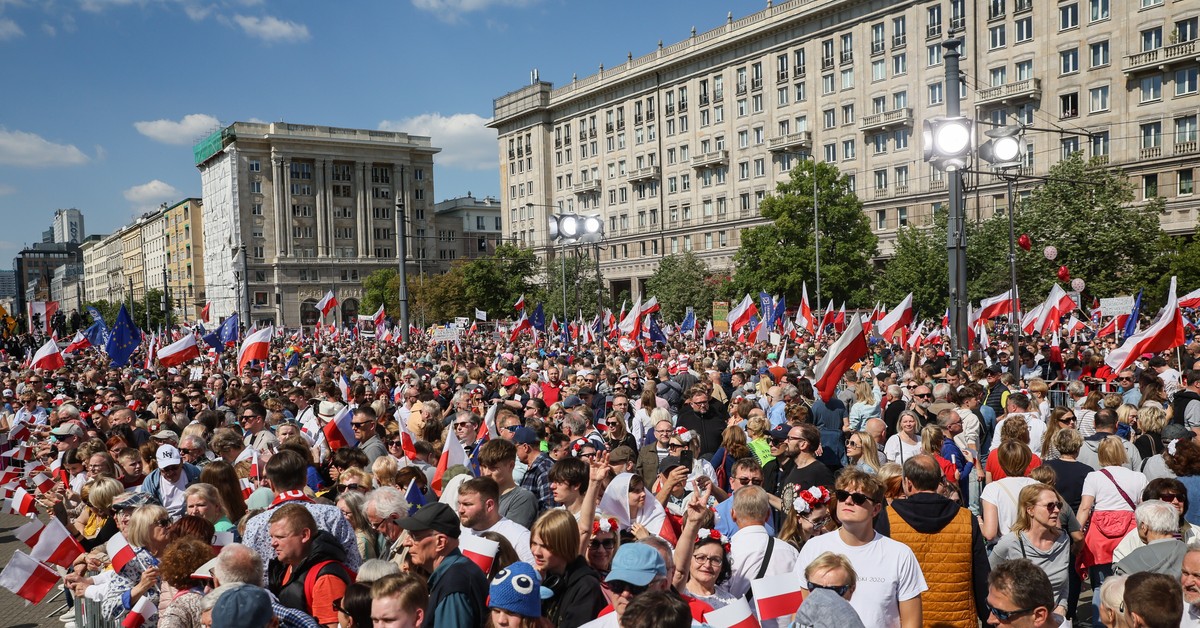 Marsz którego kandydata przyciągnął więcej uczestników? Są nieoficjalne dane o frekwencji