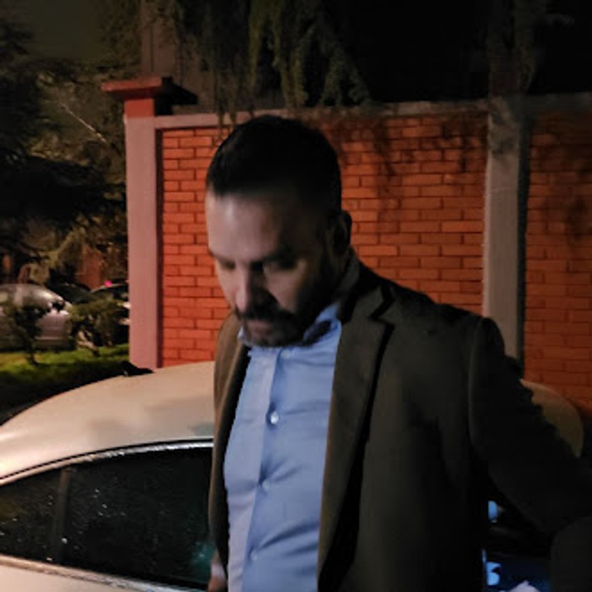 Filip Živojinović se presvukao