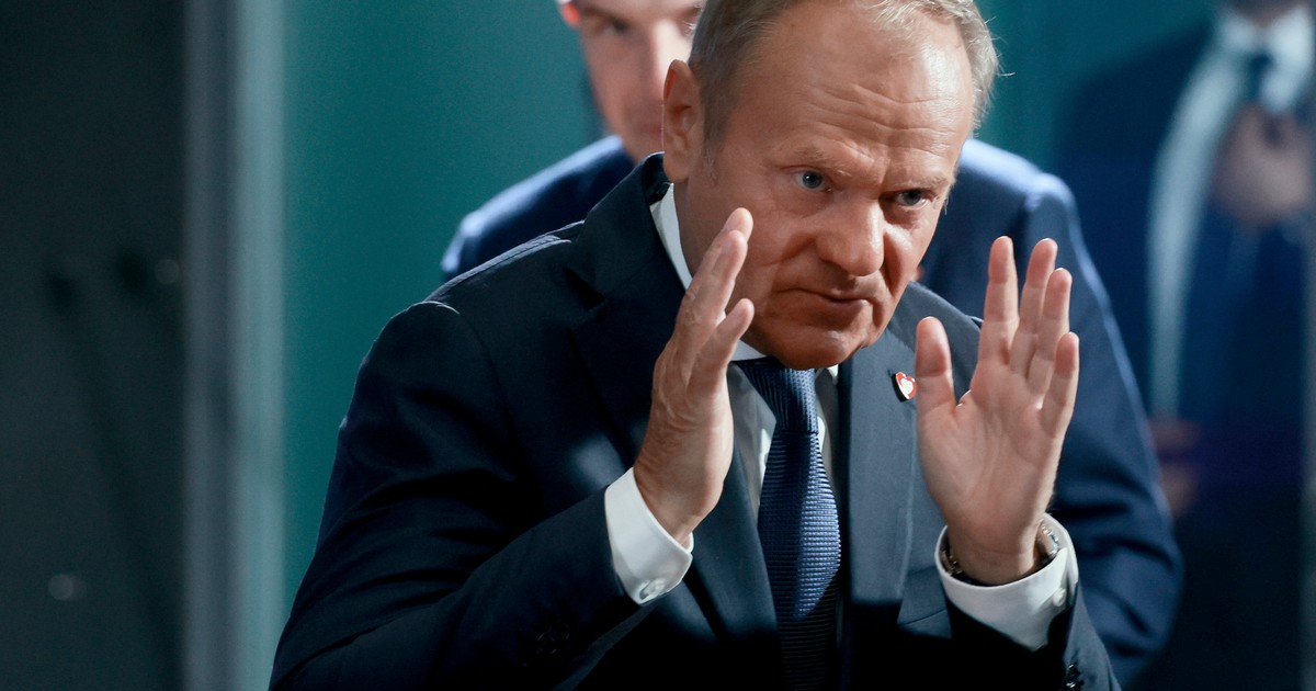 Jeden SMS, który mógł zmienić wszystko. Donald Tusk nie jest w najgorszej sytuacji [KULISY]