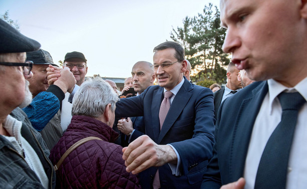 Premier: PiS patrzy na los osób, które są pokrzywdzone i którym trudniej się wiedzie