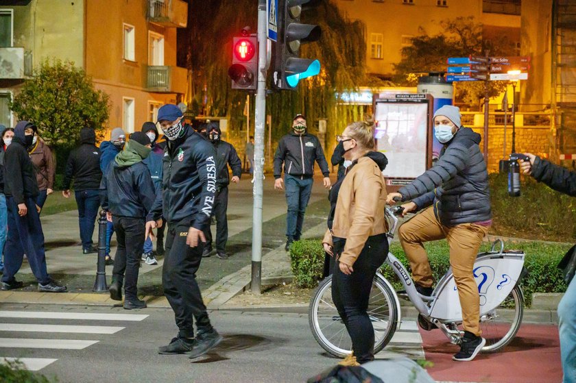 Strajk kobiet. Podczas protestów doszło do ataków na manifestantów