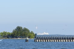 Nieudany test lądowania rakiety kosmicznej. WIDEO z katastrofy Falcon 9