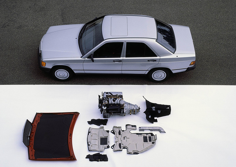 Mercedes w 2014 roku wprowadzi nową generacją klasy C. To dobra okazja, by przypomnieć jego przodka - model 190 (typoszereg W201) zaprezentowany pod koniec 1982 roku...