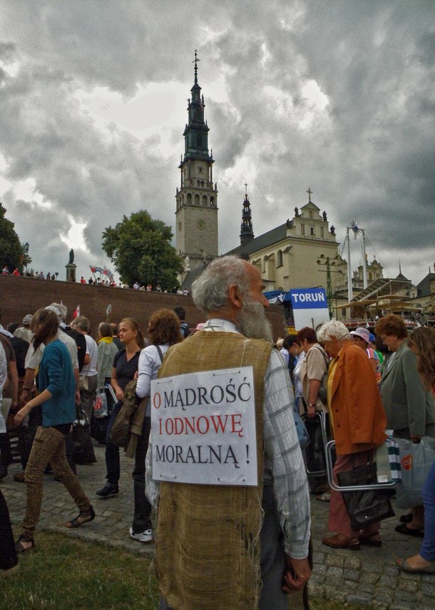 Częstochowa 2013 -Pielgrzymi na Błoniach Jasnogórskich	