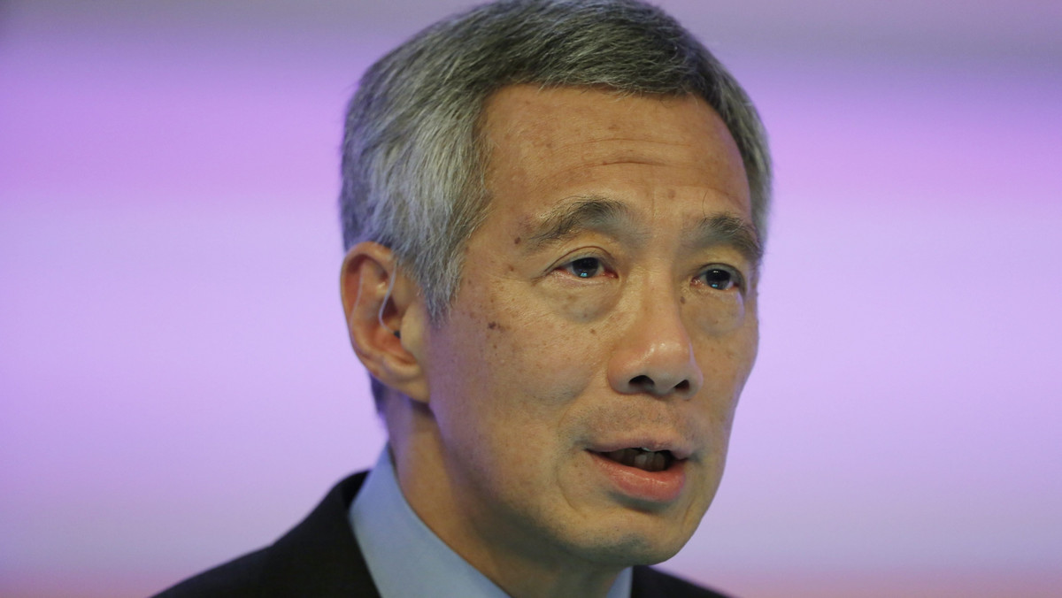 Rząd Singapuru ogłosił, że wybory parlamentarne odbędą się 11 września - ponad rok przed terminem. Rządząca Partia Akcji Ludowej będzie chciała poprawić wynik z 2011 r. - najgorszy w całej historii, choć w niczym niezagrażający jej władzy.