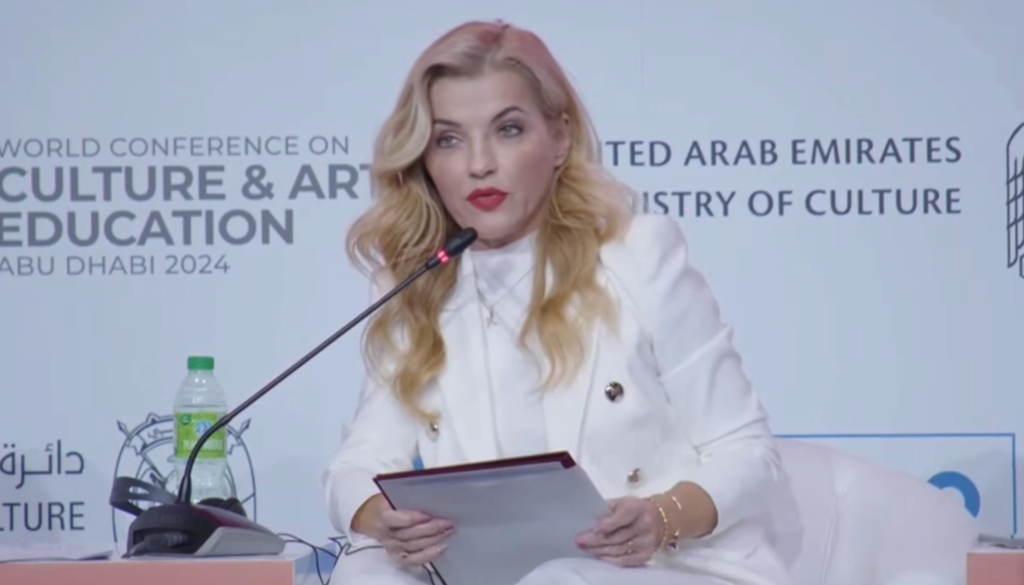 Ministerka kultúry SR Martina Šimkovičová sa v utorok v Abú Zabí zúčastnila na otvorení medzinárodnej konferencie Organizácie Spojených národov pre vzdelávanie, vedu a kultúru (UNESCO).