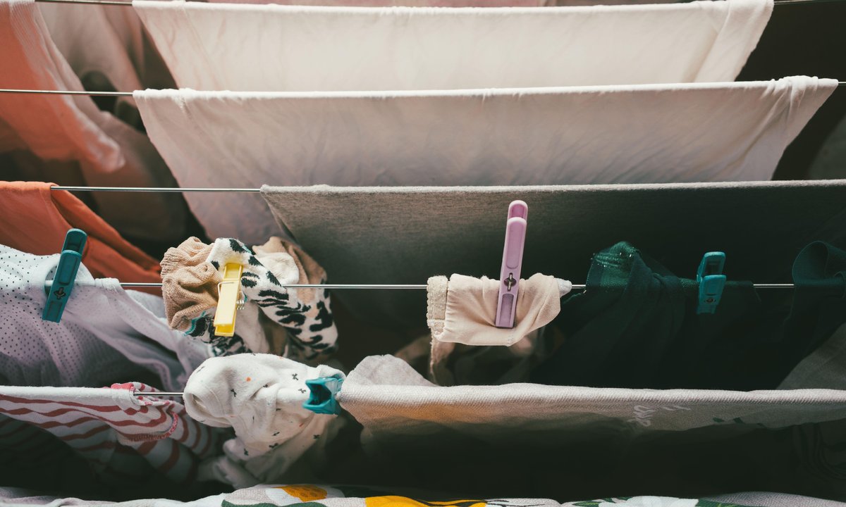 Nie trzeba grzać, a ubrania wyschną szybciej jesienią. Oto sposób