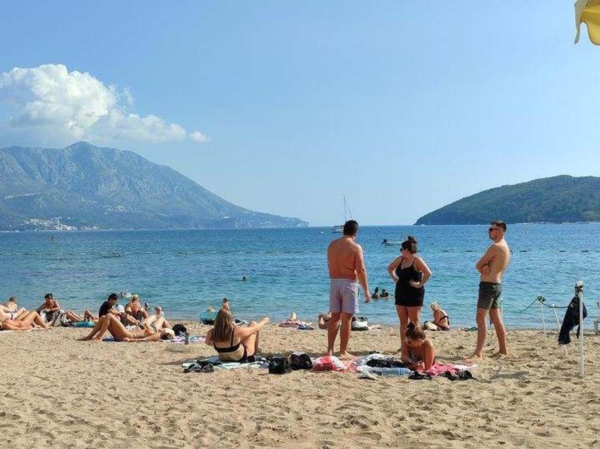 Budva je omiljeno letovalište mnogim turistima iz Srbije