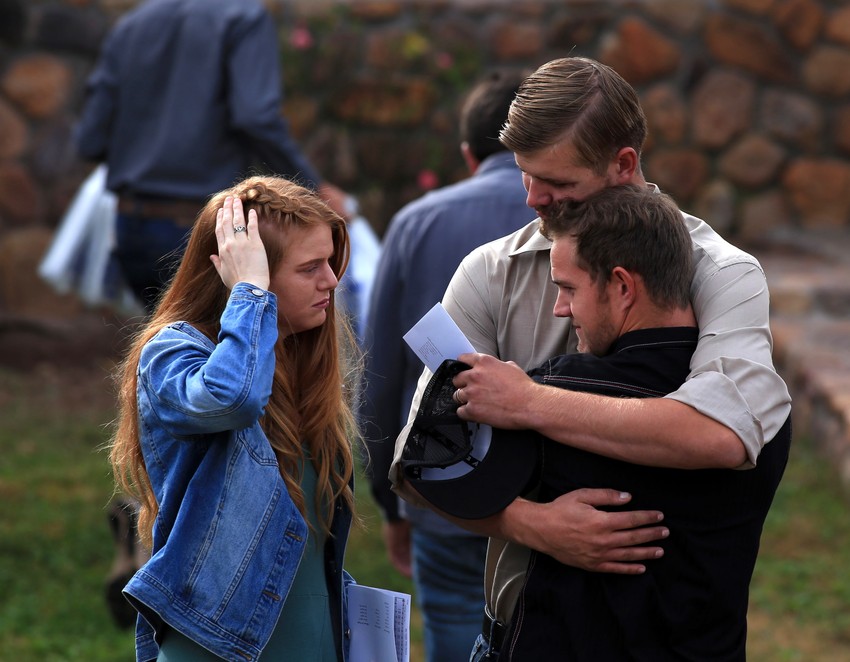 Članovi porodice Le Baron žale za ubijenima