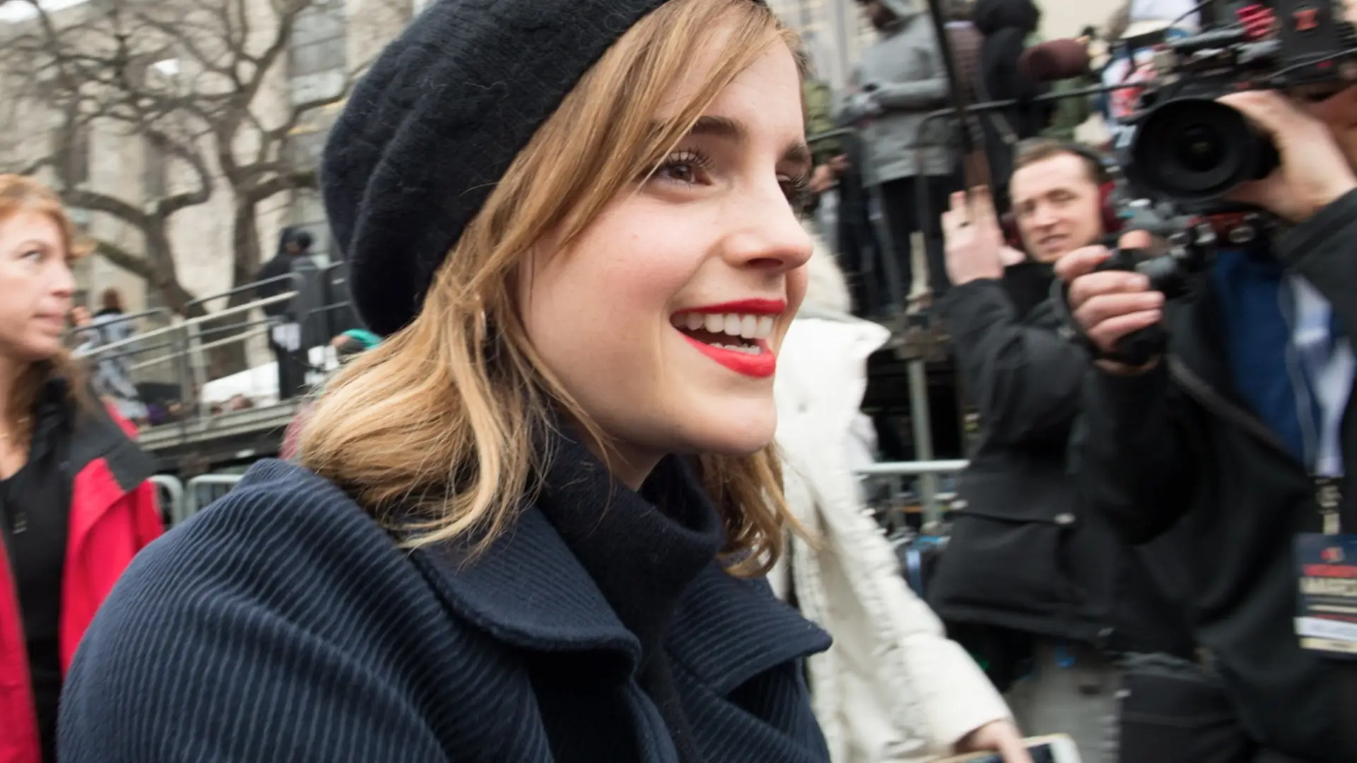 Tak powinno promować się filmy, z przesłaniem. Emma Watson robi to z "Piękną i Bestią"