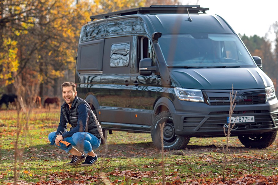 Tomasz Basiński dobrze poznał smak caravaningu. Dziś często produkuje kampery dla osób podobnych do siebie.