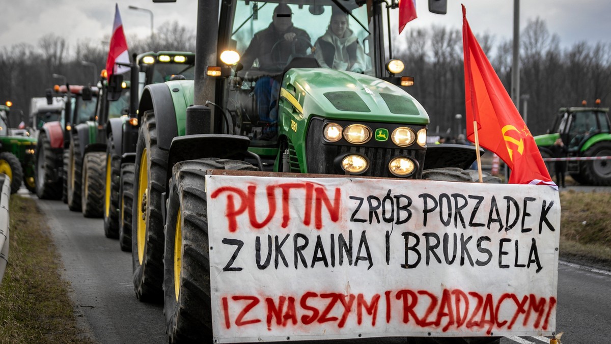 Baner z proputinowskim hasłem na ciągniku. Do sprawy wkracza prokuratura