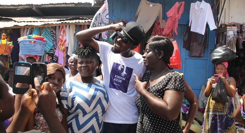 Kwaw Kese meets fans at Rawlings Park