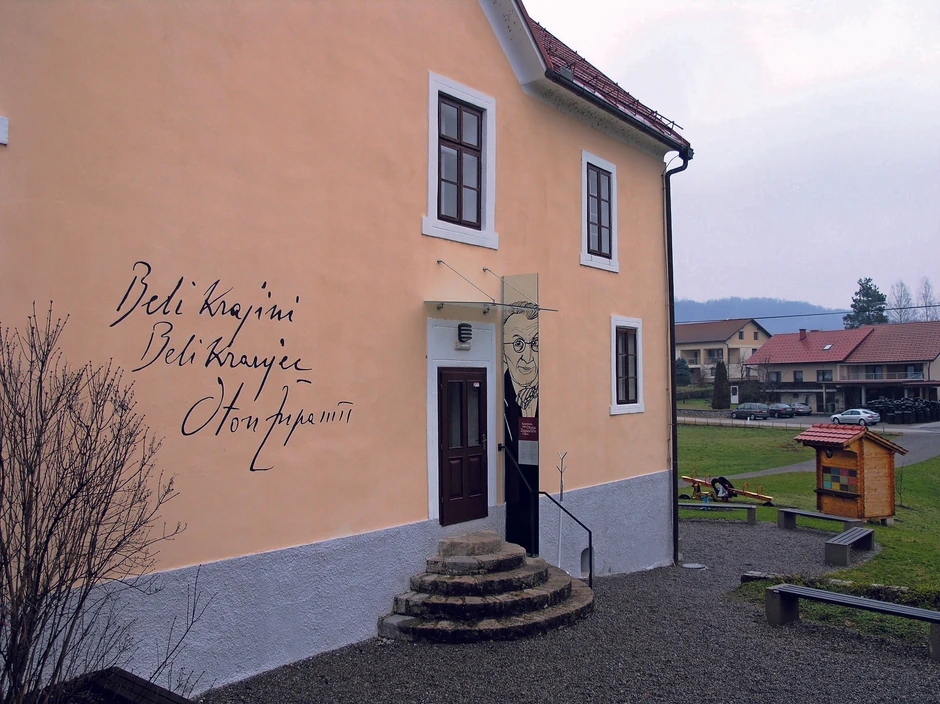 Spominska hiša Otona Župančiča Vinica