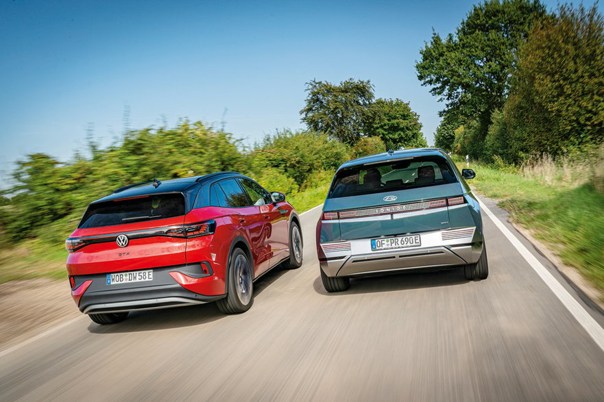Hyundai Ioniq 5 i Volkswagen ID.4 - porównanie rodzinnych elektrycznych SUV-ów