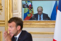 Macron i Putin