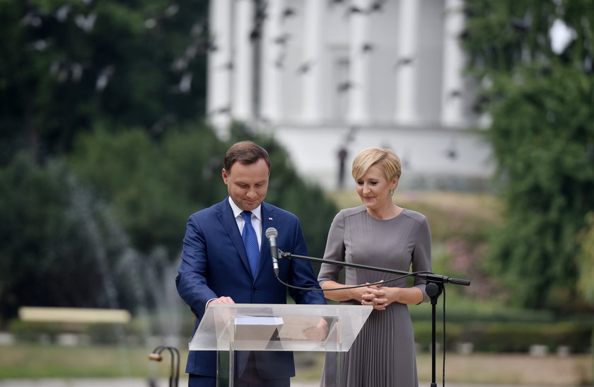 Para Prezydencka Andrzej i Agata Duda podczas inauguracji akcji Narodowe Czytanie