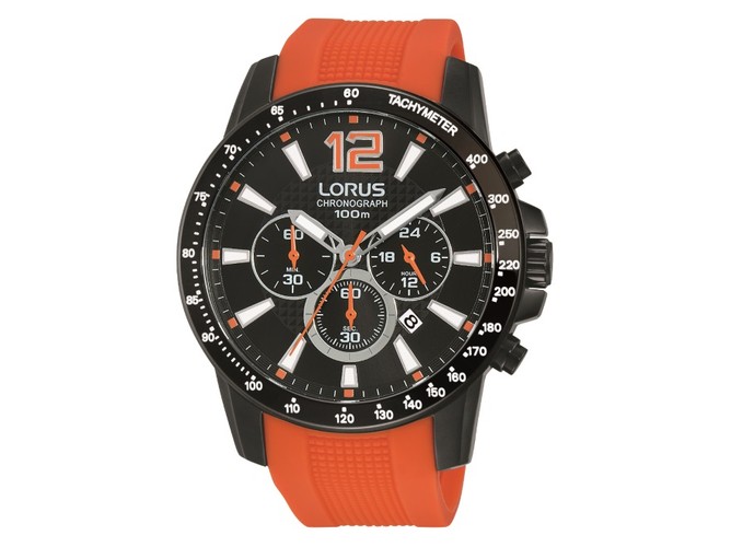 Duży dzieciak. Zegarek w stylu Lorus RT357EX9, cena ok. 445 zł