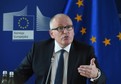 Timmermans: rozwiązanie kryzysu dotyczącego TK w Polsce pilną sprawą 