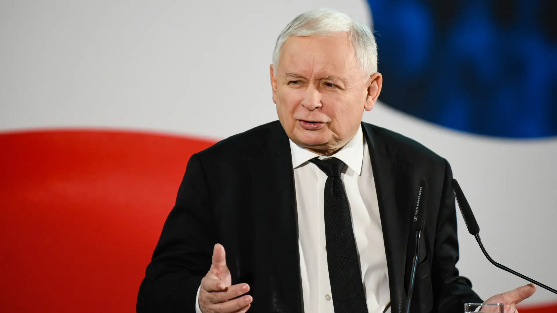 Kaczyński znowu drwi z osób transpłciowych. "Ktoś jest mężczyzną, a ktoś kobietą"